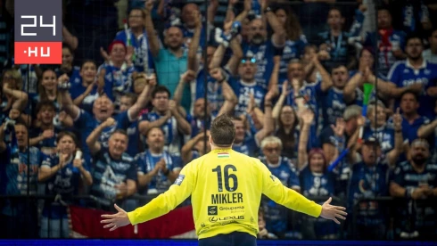 41 évesen is a csúcson: Mikler Rolanddal hosszabbított a Szeged