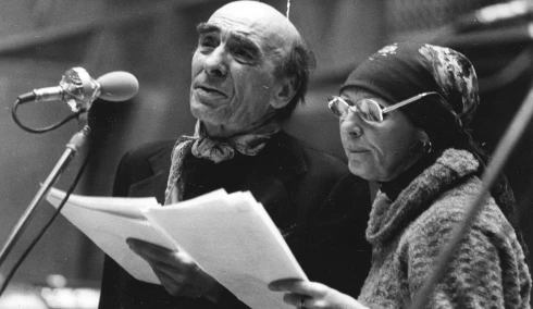 Ha akar egy jót nevetni, nézze meg, ahogy Jakupcsek Gabriella és Havas Henrik egy kabarében bohóckodik!