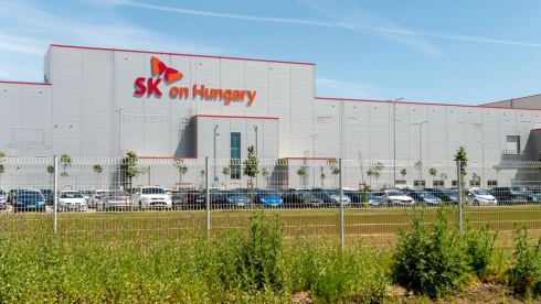 Nagy Ervin szerint hétfő este tűz volt az iváncsai akkugyárban, több dolgozó kórházba került