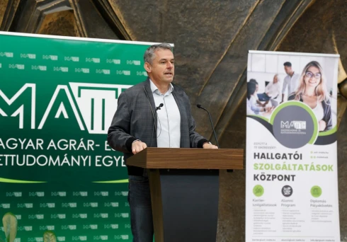 60 millióért bérel autókat Mészárosék cégétől és a Mercariustól az agráregyetem