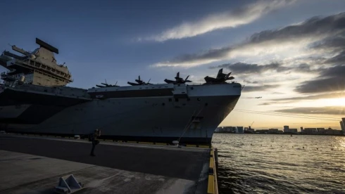 A britek már élezik a kardot: Oroszország elleni háborúra készül Európa