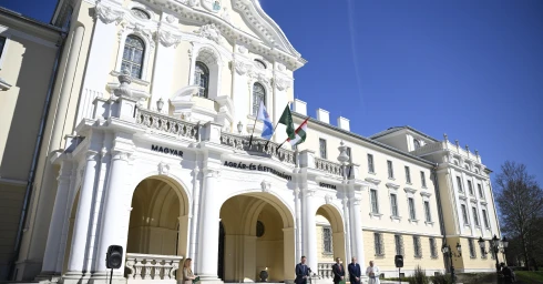 "A KEKVA-alapítványokat meg kell szüntetni, vagyonukat vissza kell venni"