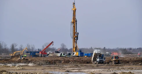 Egy évet késett, de megjött a repülőrajt az Orbán-kormány utolsó negyedévére