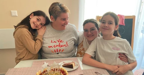 Egyik pillanatról a másikra vált rémálommá Zsuzsa élete - Versenyt fut az idővel a háromgyermekes édesanya: pénz kell a gyógyszerre