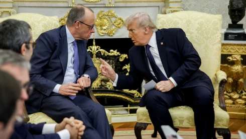 Eldurvult Trump és Merz vitája – Hamarosan parancsot kaphatnak a Németországban állomásozó amerikai katonák