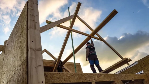 Furcsa ellentmondás rajzolódik ki a hazai munkaerőpiacon