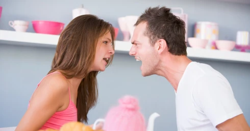 Itt a magyarázata, hogy miért fagy le az agya viták közben, és mi segít ezen