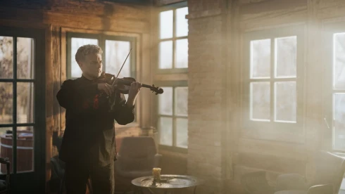 Kelemen Barnabás lehetetlennek tűnő vállalása: három nap alatt játssza végig a hegedűirodalom csúcsait