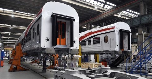 Két nappal a választás előtt 8 milliárdért vett meg a MÁV egy céget