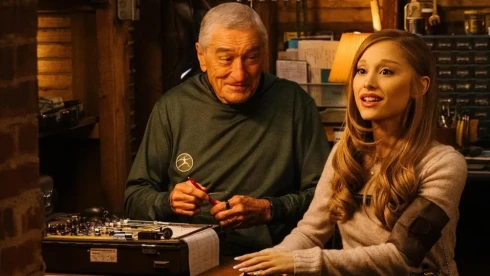 Megérkezett a Menyemre ütök magyar szinkronos előzetese, amiben Ben Stiller arról hebeg, hogy a fiának biztosan nem kicsi a pöcse