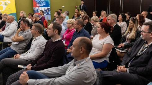 Pécsre kanyarodik vidéki konferencia-sorozatunk, ahol a KKV-k versenyképessége a tét