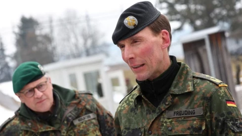 Riadót fújt a német katonatiszt, hatalmas változás előtt áll a hadviselés