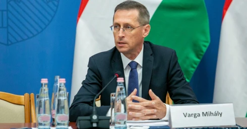 Varga Mihály: Alapvetően jó munkakapcsolatra törekszünk az új kormánnyal