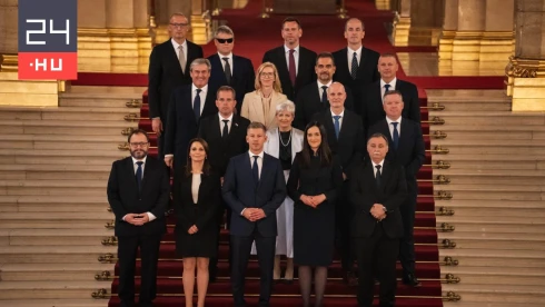 Magyar Péter: Holnap Ópusztaszeren tartjuk az első kormányülést