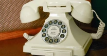 Saját részvényeit veszi a tőzsdén a Magyar Telekom, így segíti a tulajdonosait