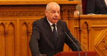 Sulyok Tamás három nagykövetet is felmentett
