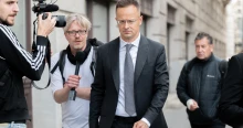 Egyre több részlet szivárog ki arról, Szijjártó Péter hogyan osztogatta a dimplomata-útleveleket