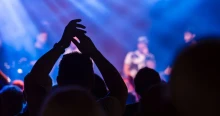 Koncert közben rosszul lett a Loophia énekesnője a Budapest Parkban: a szervezők szerint újra kellett éleszteni