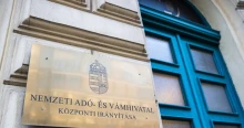 Lecsapott a NAV: százmilliós vagyont vittek el egy játékboltból