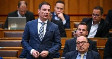 Micimackó és Füles farka is szóba került, amikor a gyűlöletkeltő plakátok visszaszorításáról szóló javaslatról vitáztak a képviselők