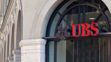 Dúl a vita Svájcban a legnagyobb bank sorsáról: újabb lazító elképzelések jelentek meg