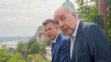 Magyar Péter: Sulyok Tamás a saját pozíciója miatt minden nap külföldön panaszkodik, de más ügyekben nem állt ki