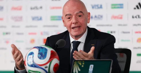 A FIFA elnöke is megszólalt a vb-ről kitiltott bíró ügyében: Sajnálatos, de nem vagyunk a világ urai