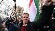 Árad a tiszás szeretetország: kínzással fenyegetnek, uszítanak és gyalázkodnak Magyar Péter hívei