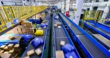 Fontos vámszabályra figyelmeztet a NAV: ez átírja az online vásárlás eddig megszokott tarifáit
