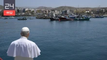 Leó pápa: Minden érkező hajó nemcsak migránsokat hoz, hanem magával hoz egy kérdést is: milyen világot építünk?