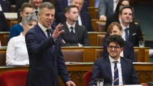 Magyar Péter siethet Karácsony Gergely segítségére