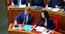 Magyar Péterék a földbe tiporják a NER egyik kedvenc intézményét