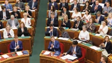 Már hétfőn eldőlhet, meddig maradhat hivatalban a miniszterelnök