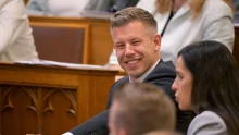Mint hal a szatyorban