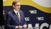 „Ne hagyjátok abba az álmodást” – diplomaosztót tartott az MCC