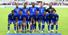 Nem felelt meg a FIFA-nak Haiti meze, pár nappal a vb kezdete előtt változtatták meg a dizájnt