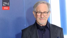 Steven Spielberget kétszer is lepattintotta a James Bond-filmek producere, de jól jött ki a dologból