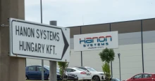 Sztrájk után ultimátum: nyolcórás leállás jöhet a Hanon Systemsnél