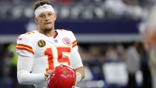 Térdszalagszakadása után a történelem legbusásabb szerződését kapta meg az NFL szupersztárja