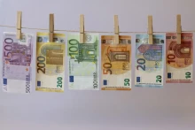 Több mint nyolcmillió eurót foglaltak le a belga hatóságok