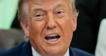 Trump szerint csütörtök este nagyon keményen lecsapnak Iránra