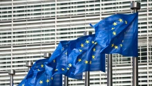 Az EU nem alkalmas az élvonalbeli innovációra? Nobel-díjas professzorok vitatták meg, miért döcög az európai gazdaság