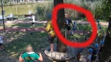 Elítélték a szolnoki kalandparkban gyereket bántalmazó edzőt