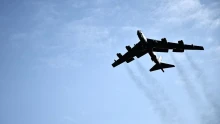 Lezuhant az amerikai légierő B-52-es bombázója Kaliforniában – nyolc ember meghalt (VIDEÓ)