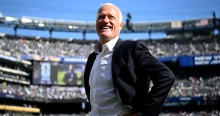Deschamps szerint tizenegyest érdemeltek volna, és örült annak, amikor a fűről kérdezték