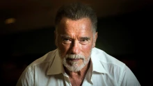 Schwarzenegger és Sharon Stone megakasztja Budapest közlekedését