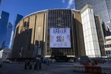 Koncert közben zuhant le a magasból egy férfi a Madison Square Garednben, meghalt