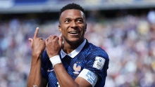 Győzelmet ért Kylian Mbappé duplája, a viharszünet sem jelentett akadályt