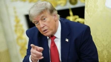 Ezt nem láttuk jönni: Donald Trump látványosan hízelgett Zelenszkijnek, miközben a németeket jól leszúrta –„Adjatok nekünk egy kis csókot. De ők nemet mondtak”