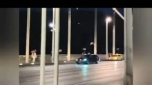 Felháborító: a Dunába dobtak egy magyar zászlót az Erzsébet hídról